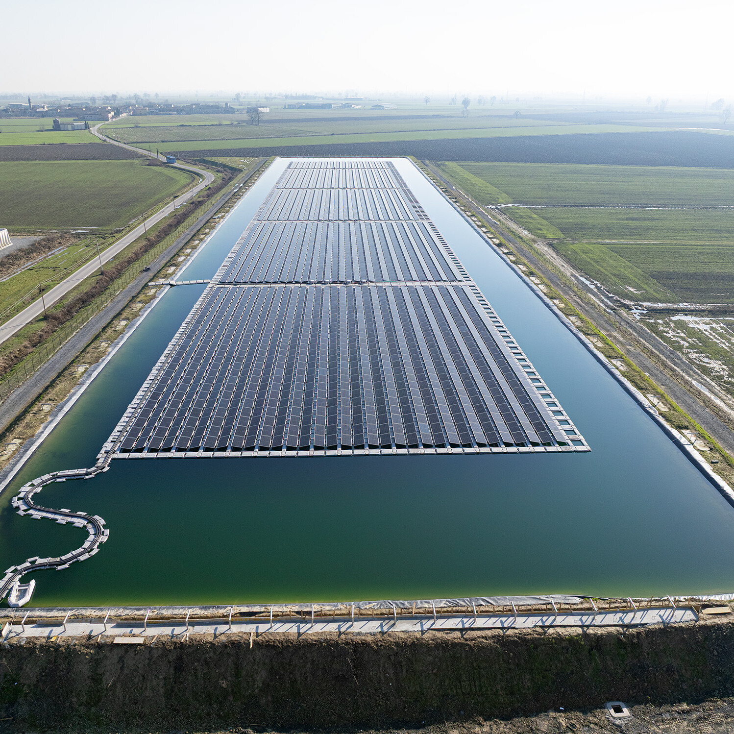 Impianto fotovoltaico galleggiante