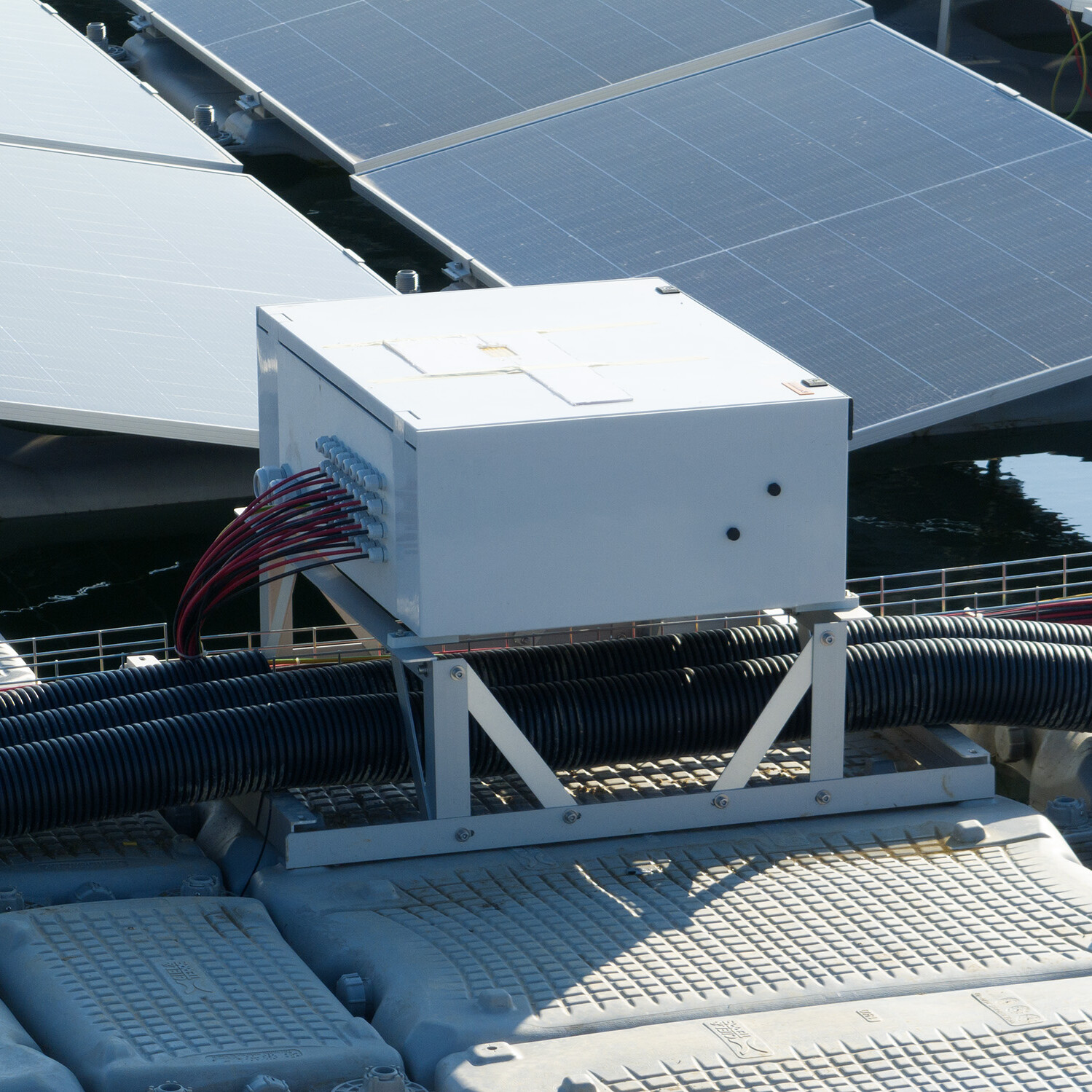 Impianto fotovoltaico galleggiante
